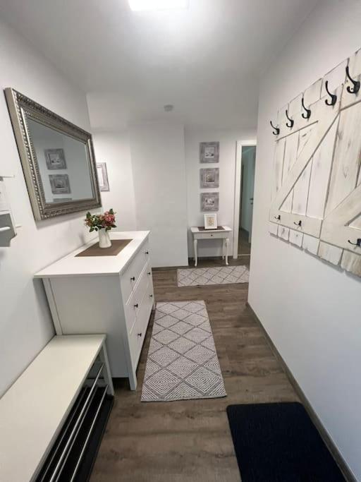 Gemuetliche Wohnung In Velden! เวลเดน อัม เวิร์ทเทอร์ซี ภายนอก รูปภาพ