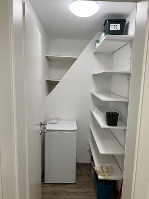 Gemuetliche Wohnung In Velden! เวลเดน อัม เวิร์ทเทอร์ซี ภายนอก รูปภาพ