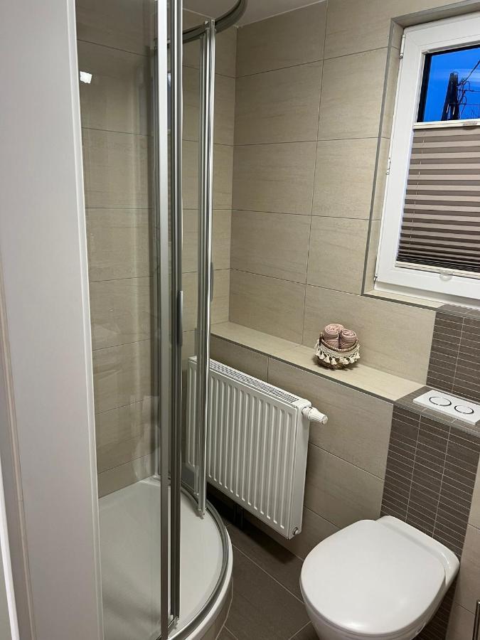 Gemuetliche Wohnung In Velden! เวลเดน อัม เวิร์ทเทอร์ซี ภายนอก รูปภาพ